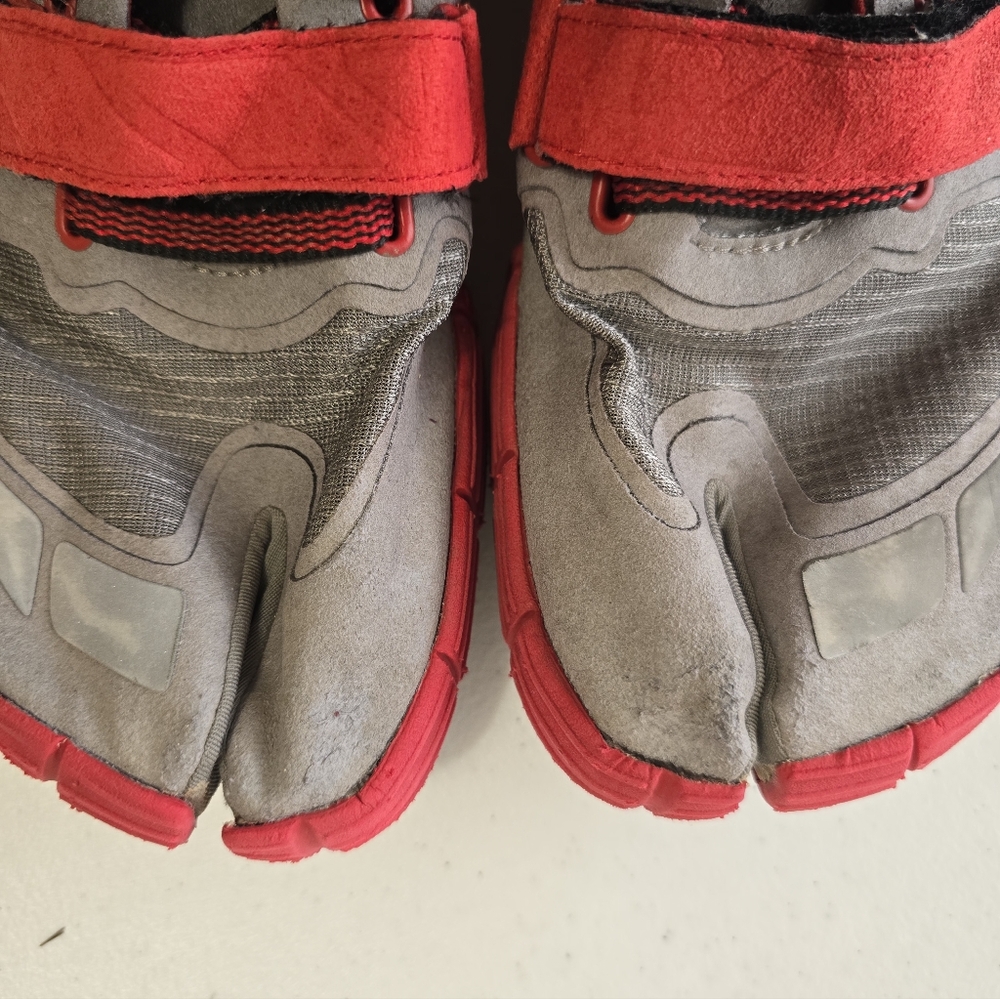 Topo M-RX‎ Split Toe Cross Training Shoes  Men's 10 Red Grey - Picture 10 of 10